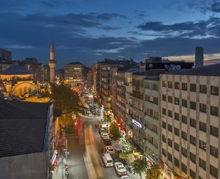 Uzay 2 Estambul
